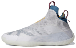 Adidas: Светлые кроссовки 