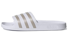 Adidas: Шлёпанцы  Adilette