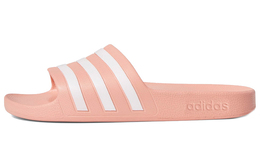 Adidas: Шлёпанцы  Adilette