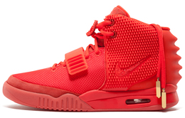 Nike: Красные кроссовки  Air Yeezy