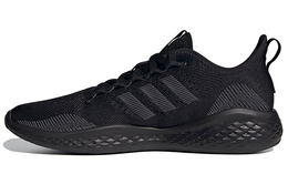Adidas: Кроссовки 