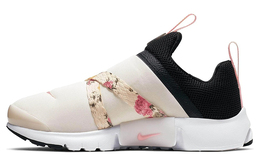 Nike: Серые кроссовки 