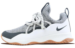 Nike: Серые кроссовки 