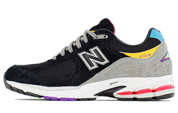 New Balance: Кроссовки  2002R
