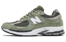 New Balance: Кроссовки  2002R