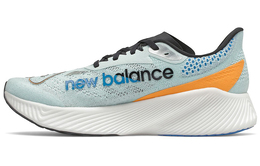 New Balance: Кроссовки  FuelCell