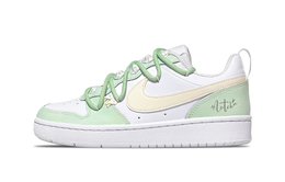 Nike: Светлые кроссовки  Court