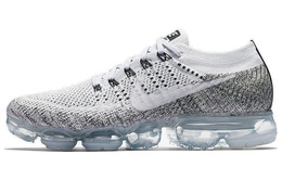 Nike: Кроссовки  Vapormax