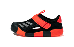 Adidas: Обувь 