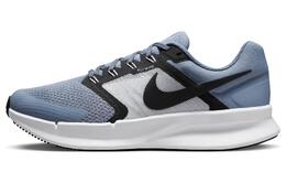 Nike: Кроссовки 