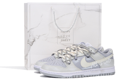 Nike: Светлые кроссовки  Dunk Low