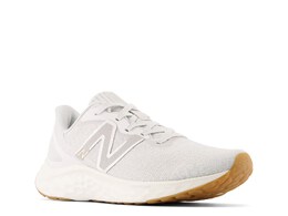 New Balance: Серые кроссовки  Fresh Foam