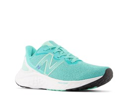 New Balance: Светлые кроссовки Fresh Foam