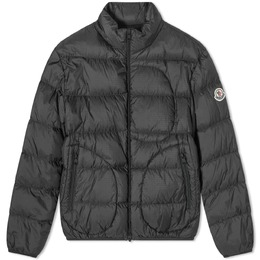 Moncler: Чёрная куртка 