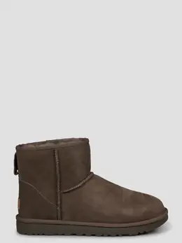 UGG: Ботинки Classic Mini II