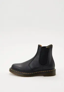 Dr. Martens: Чёрные ботинки 