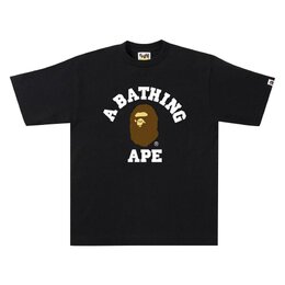 A BATHING APE: Чёрная футболка 