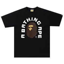 A BATHING APE: Чёрная футболка 