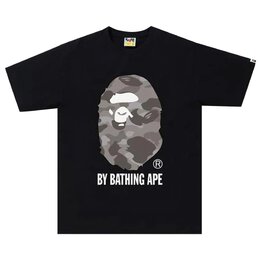 A BATHING APE: Чёрная футболка 