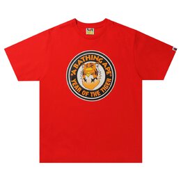 A BATHING APE: Красная футболка 