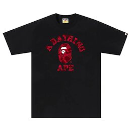 A BATHING APE: Чёрная футболка 