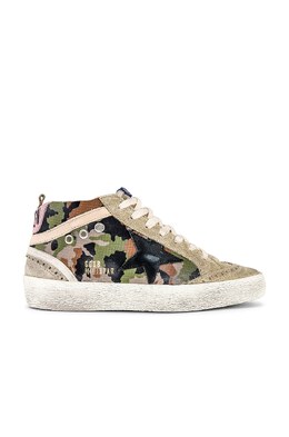 Golden Goose: Зелёные кроссовки  Mid Star