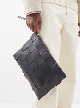 Bottega Veneta: Чёрный клатч Intrecciato