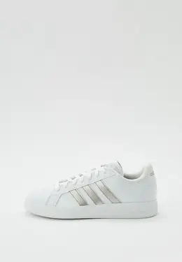 adidas: Белые кеды 