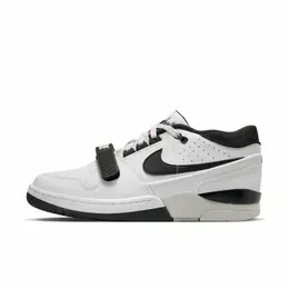 NIKE: Белые кроссовки  Air