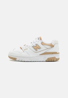 New Balance: Белые кроссовки  550