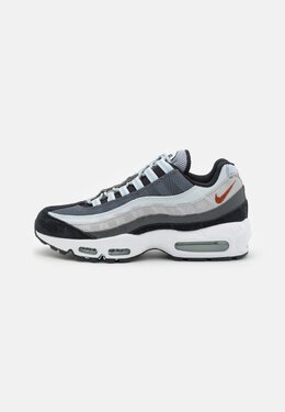 Nike: Серые кроссовки Air Max 95 Essential