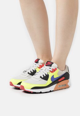 Nike: Светлые кроссовки Air Max 90