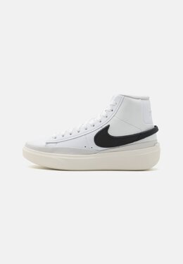 Nike: Белые кеды  Blazer