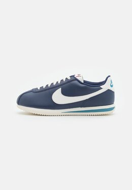 Nike: Тёмные кроссовки Cortez