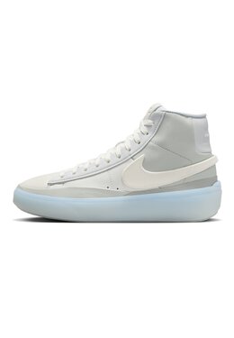 Nike: Светлые кроссовки Blazer Mid