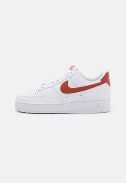 Nike: Белые кроссовки  Air Force 1