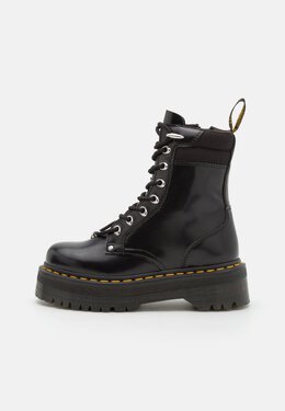 Dr. Martens: Чёрные ботинки Jadon