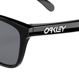 Oakley: Очки 