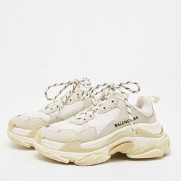 Balenciaga: Белые кроссовки Triple S