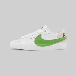 NIKE: Белые кроссовки Blazer Low 77