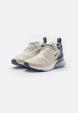 Nike: Светлые кроссовки  Air Max 270