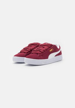 PUMA: Красные кроссовки  Suede