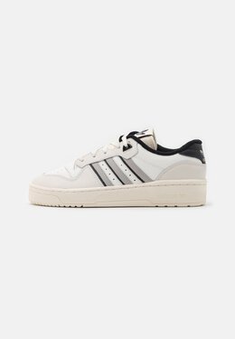 Adidas Originals: Белые кроссовки  Rivalry Low