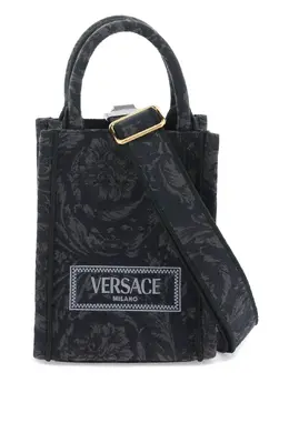 Versace: Чёрная сумка-шоппер Barocco