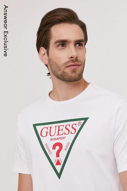 Guess: Белая футболка 