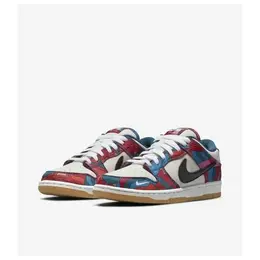 NIKE: Красные кроссовки SB Dunk Low