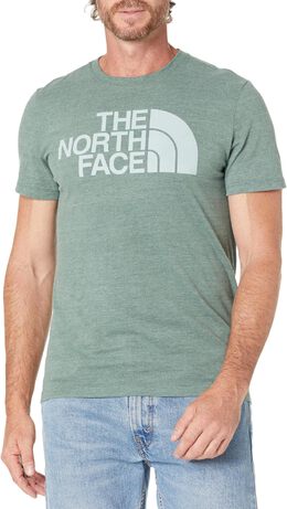 The North Face: Тёмная футболка