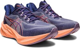 Asics: Голубые кроссовки Novablast