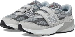 New Balance: Серебристые кроссовки 