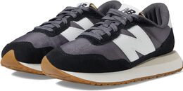 New Balance: Чёрные кроссовки 